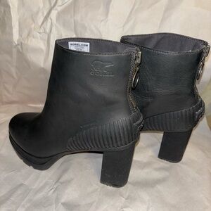 Sorel Black Leather Boots